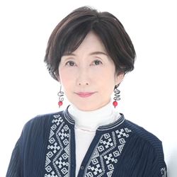 竹白衣織（iori）占い師